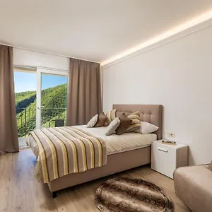 4* Gasthuis Pansion Betina